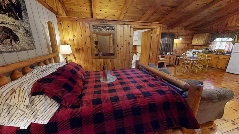 Heart of the Country Cabin Heart of the Country Cabin