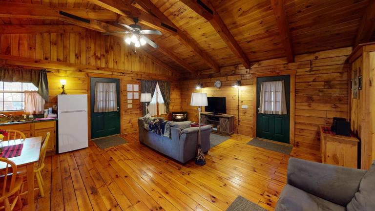 Heart of the Country Cabin Heart of the Country Cabin